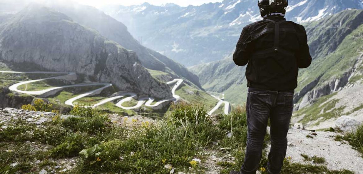 [Vlog] Motorrad-Tour durch die Alpen mit Triumph Bonneville T120 Black und Scrambler 1200 XE
