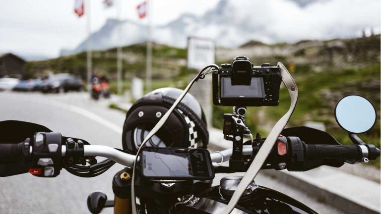[Vlog] Motorrad-Tour durch die Alpen mit Triumph Bonneville T120 Black und Scrambler 1200 XE