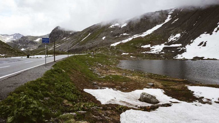 [Vlog] Motorrad-Tour durch die Alpen mit Triumph Bonneville T120 Black und Scrambler 1200 XE