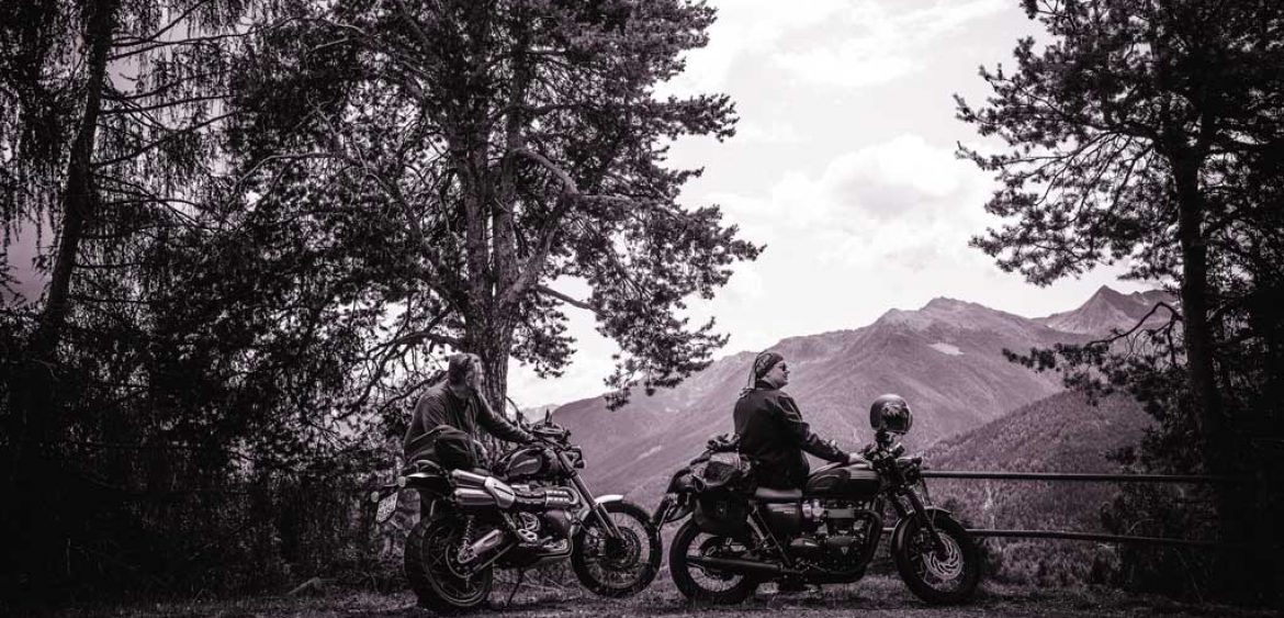 [Vlog] Motorrad-Tour durch die Alpen mit Triumph Bonneville T120 Black und Scrambler 1200 XE