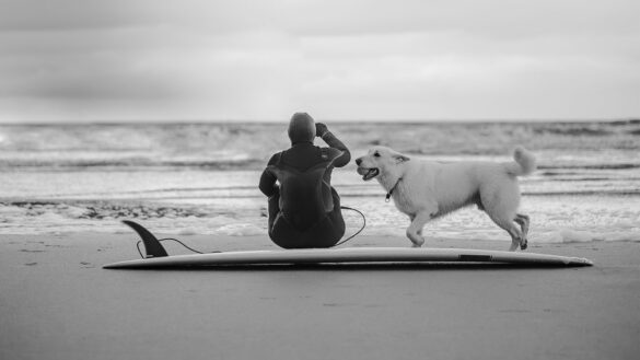 Surfer am Strand