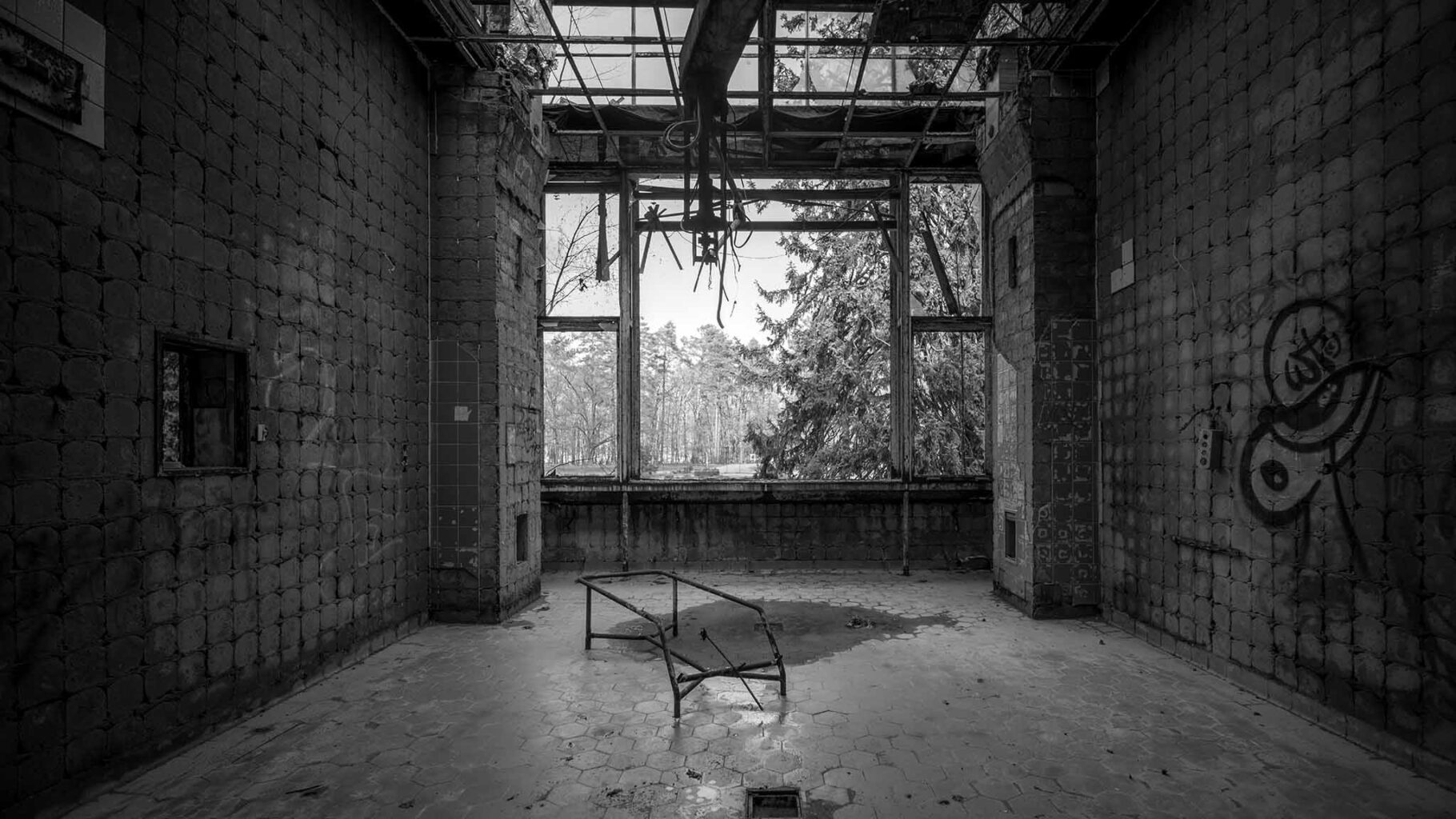 DURCH DIE ALTE CHIRURGIE - Lost Places