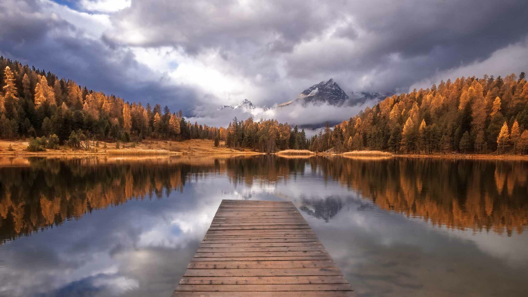 Diese 3 Festbrennweiten braucht jeder-Sankt Moritz See im Herbst